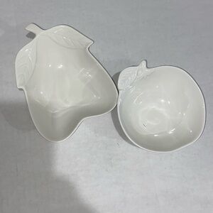 Two small white little bowl